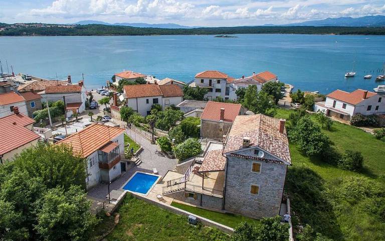 Villa pour 6 personnes, avec terrasse et piscine à Klimno - 3