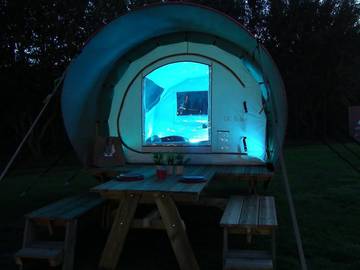 Camping pour 2 Personnes dans Vayrac, Quercy, Photo 3