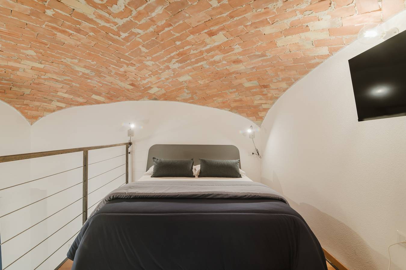 Komfortables Vierbettzimmer mit Bergblick, Wlan und Klimaanlage in Calangianus, Olbia-Tempio