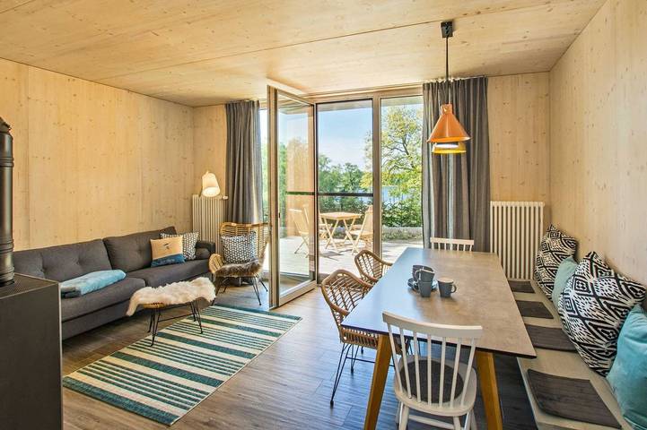 Ferienhaus für 7 Personen, mit Terrasse und Garten sowie Sauna in Kölpinsee