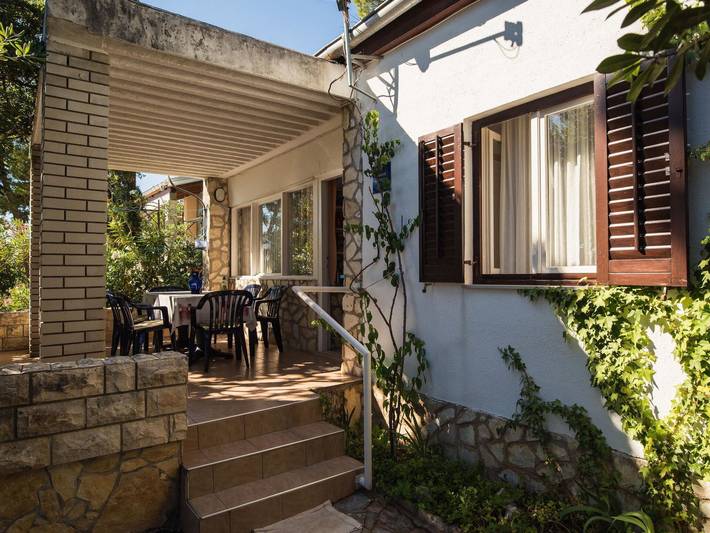 Ferienhaus für 4 Personen, mit Terrasse und Garten in Zadar - 3