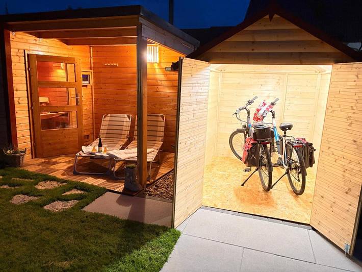 Ferienwohnung für 4 Personen, mit Terrasse und Garten sowie Sauna und Ausblick in Weißenfels
