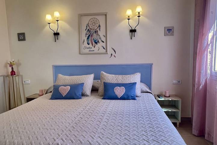 Finca für 7 Personen, mit Balkon und Garten in Pals - 4