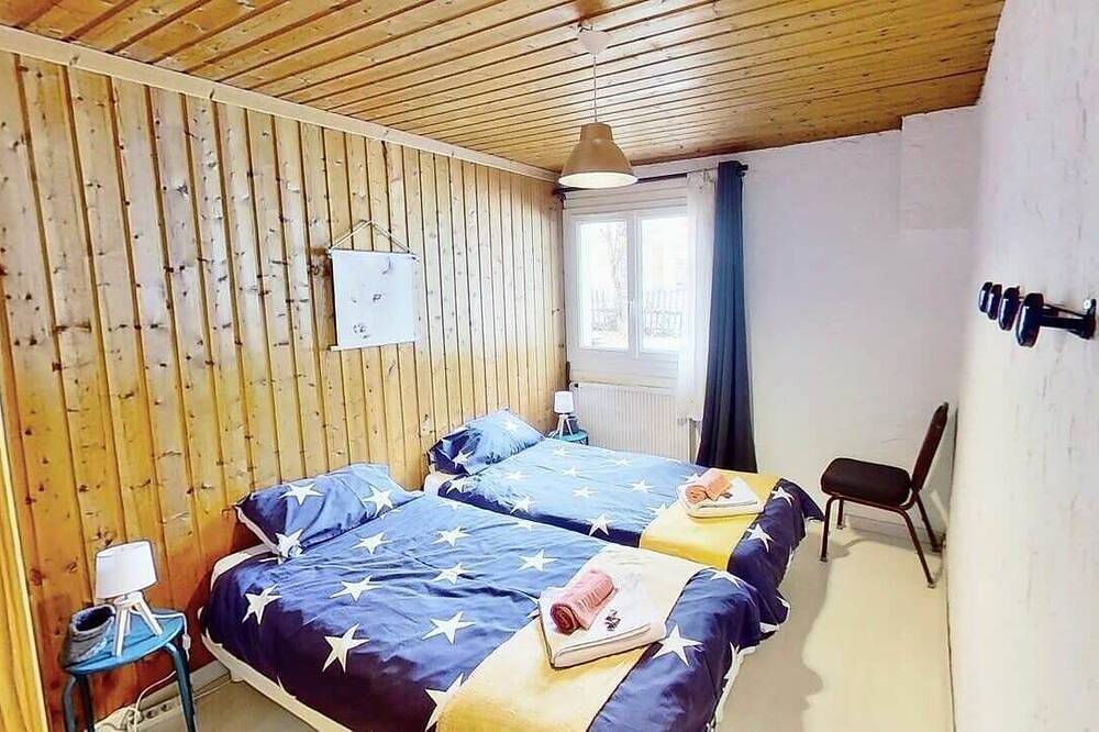 Entire apartment, Casa-Le Toussiard apart dans chalet St-Véran 4-6p in Saint-Véran, Queyras