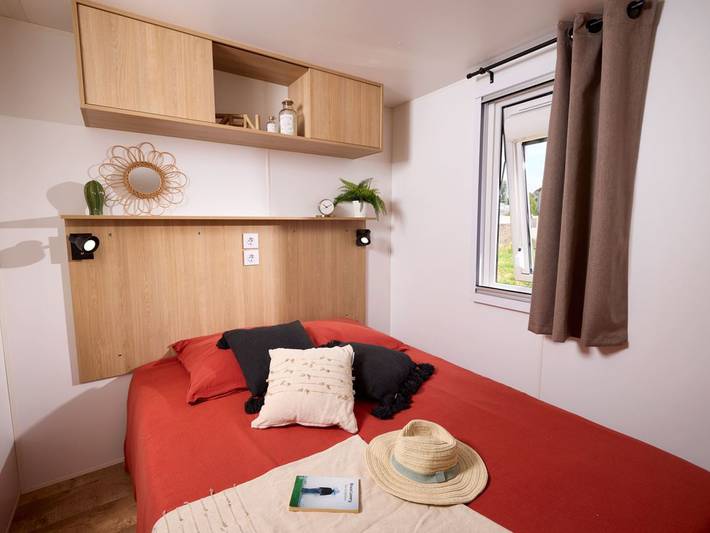 Camping pour 6 personnes, avec terrasse et piscine à Brem-sur-Mer - 4