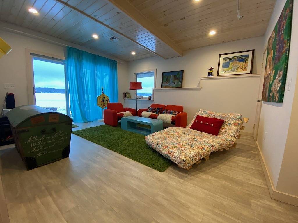 Geräumiger privater Familienurlaub am Wasser in Berkshire in Otis (MA), Berkshire County