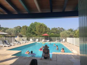 Gîte pour 5 personnes, avec terrasse ainsi que piscine et jardin à Saint-Christol-lès-Alès