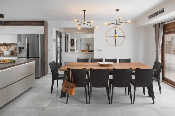 Villa pour 10 personnes, avec piscine et vue ainsi que sauna et jardin, animaux acceptés dans Vir - 4