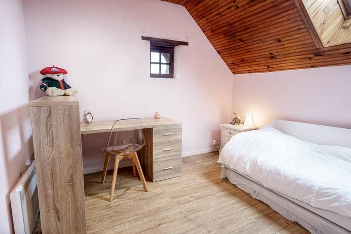 Location de vacances pour 12 personnes, avec Terrasse et Jardin ainsi que Piscine et Vue à Saint-Hilaire-les-Andrésis - 3