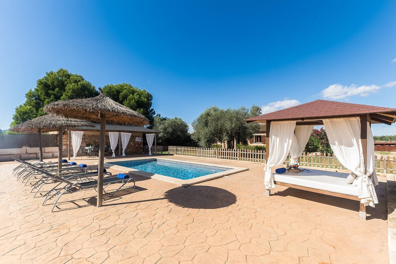 Casa de vacaciones "Son Sea" con vistas a la montaña, piscina y Wi-Fi in Campos, Mallorca Sur
