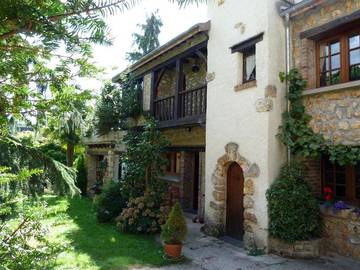 Gîte pour 2 personnes, avec jardin dans Parc naturel régional de la Haute Vallée de Chevreuse
