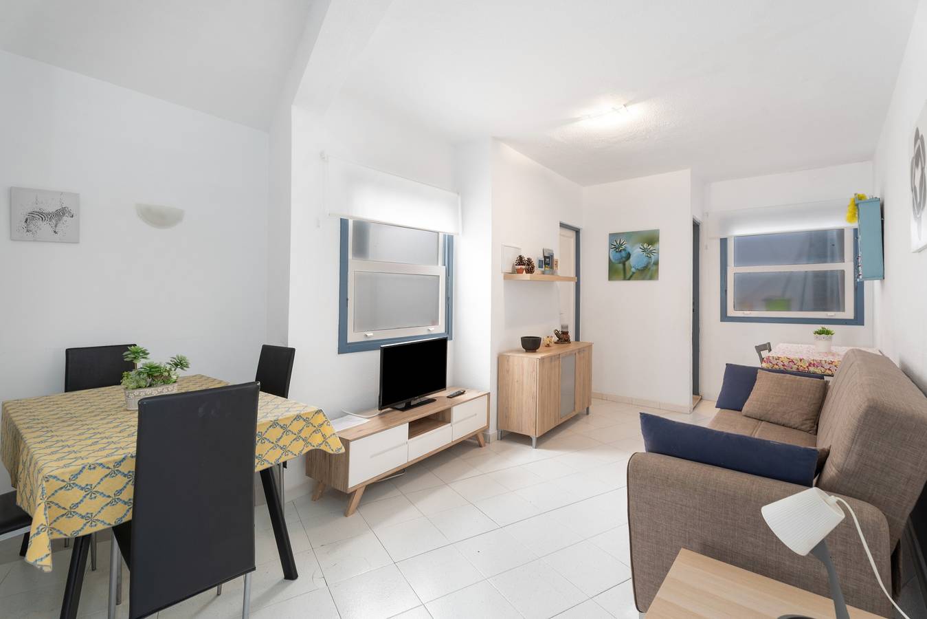 Appartement entier, Appartement 2 chambres à Los Cristianos, vue sur la promenade principale in Los Cristianos, Arona