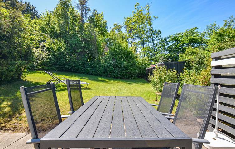 Ferienhaus für 4 Personen mit Terrasse in Vibæk Strand, Ebeltoft