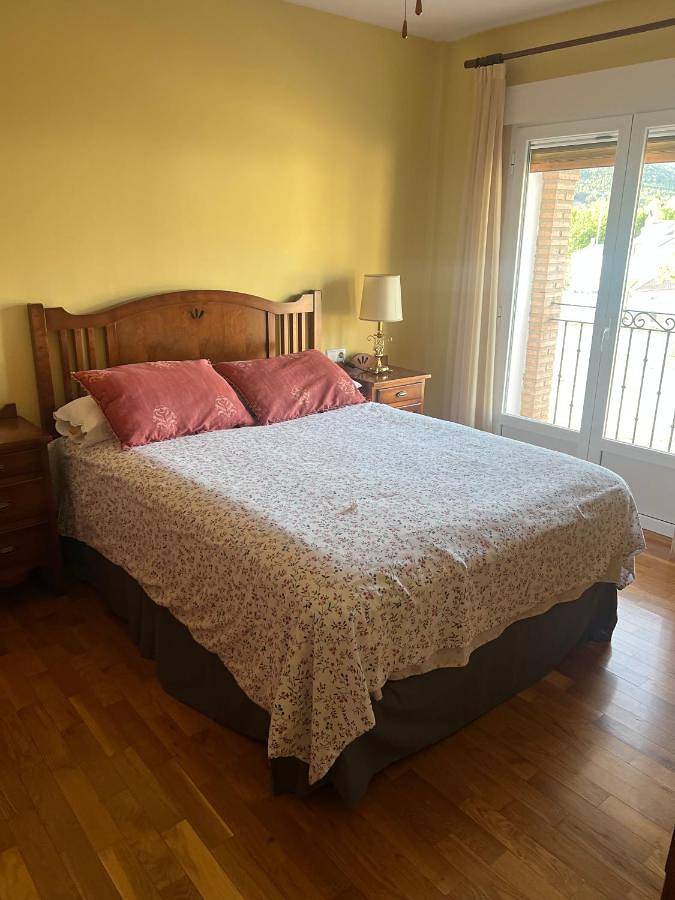 Apartamento de vacaciones para 8 personas, con jardín y vistas - 1