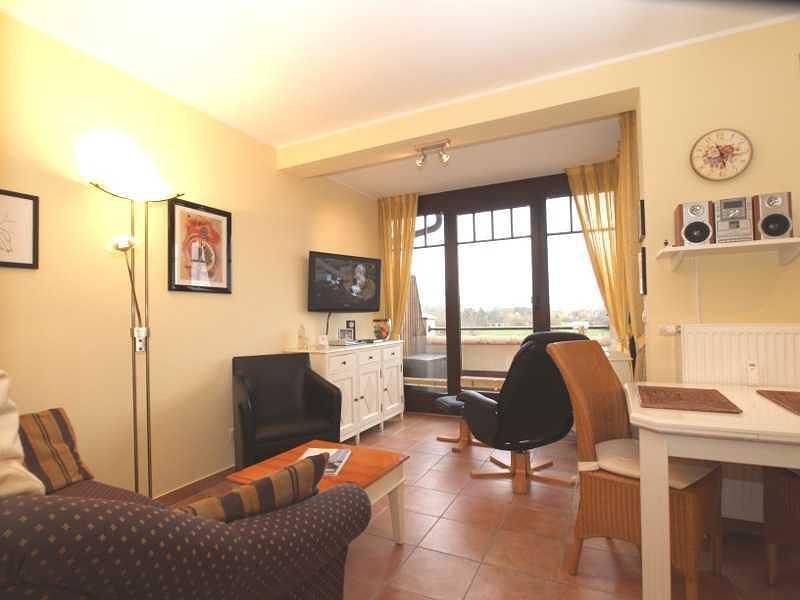 Ganze Wohnung, Komfortable Ferienwohnung mit Balkon, Sauna und Strandnähe in Kühlungsborn in Kühlungsborn, Mecklenburgische Ostseeküste