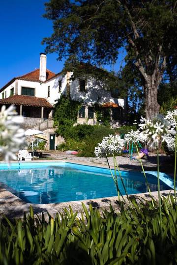Cottage pour 20 personnes, avec piscine ainsi que jardin et vue, animaux acceptés dans Melo