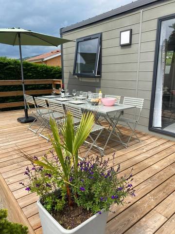 Gîte pour 8 personnes, avec vue et jardin à Beaujeu