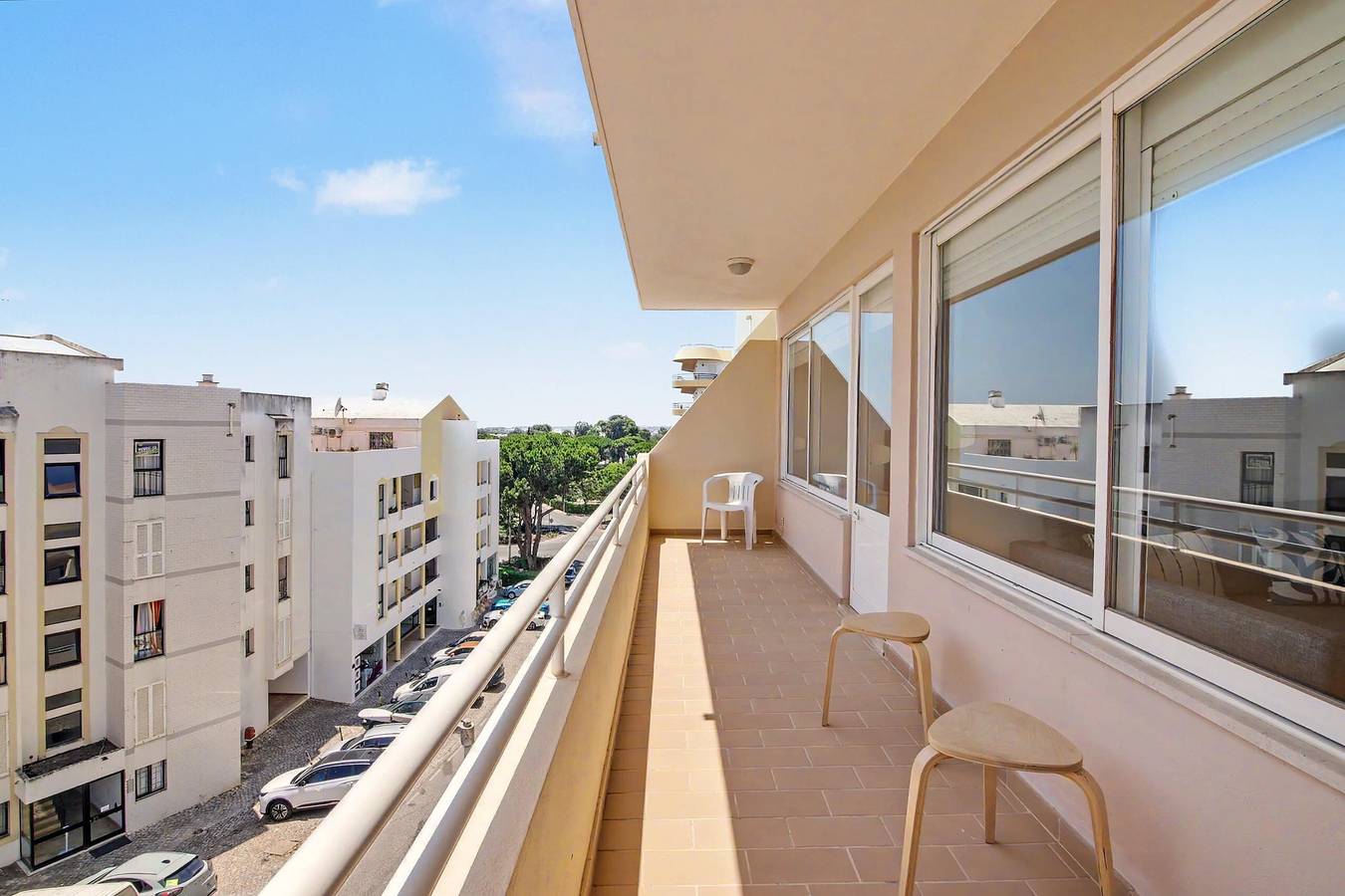 Apartamento inteiro, Apartamento 'Mouratennis' com Varanda, Wi-Fi e Ar Condicionado in Vilamoura, Quarteira