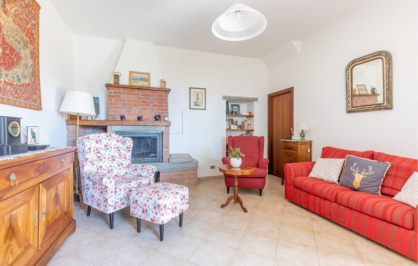 Accogliente appartamento con aria condizionata, parcheggio e giardino - vicino alla città e alla natura in Pontassieve, Chianti