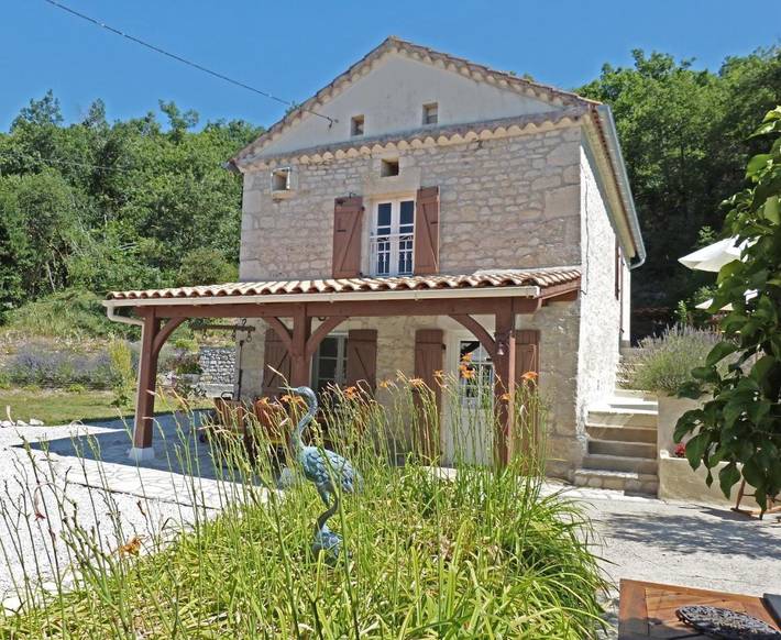 Location de vacances pour 6 personnes, avec jardin, animaux acceptés à Montcuq