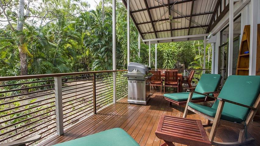 Holiday home for 6 people, with garden in Magnetic Island