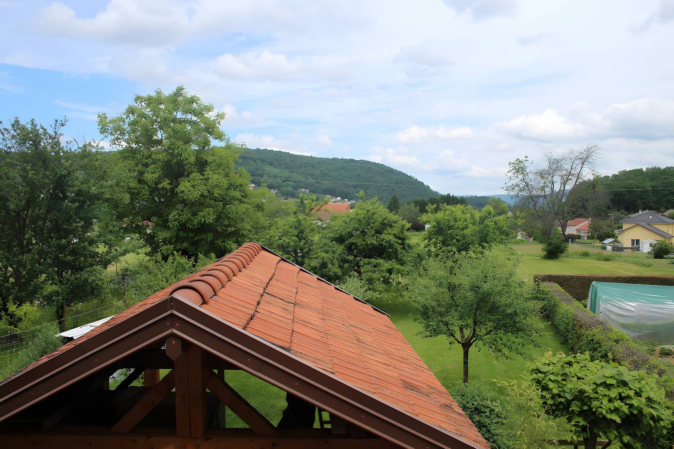Appartement entier, Gîte les boutons d'or- appartement de 50 m2 dans maison des propriétaires in Saint-Nabord, Région d'Épinal