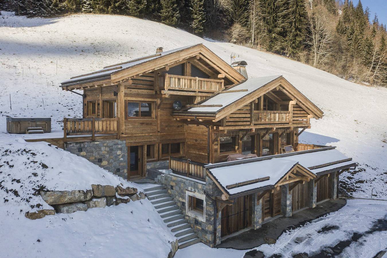 5* chalet, warm and sophisticated, panoramic view, Spa (Familylodge) in La Clusaz, Annecy und Umgebung