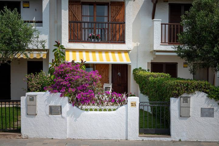Casa rural para 6 personas, con terraza y jardín en Cataluña - 4