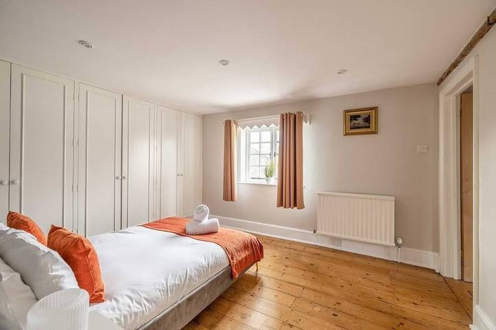The Old Mill House, Windsor Riverside Hidden Gem! in Windsor, Berkshire