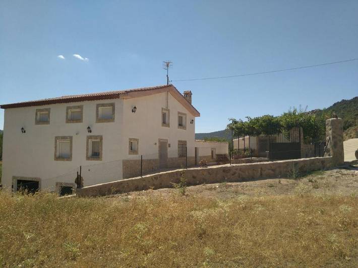Casa rural para 18 personas, con Terraza además de Jardín y Vistas en Serranía de Cuenca - 2