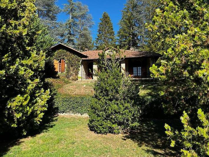 Casa vacanza per 6 persone, con Giardino e Panorama a Cortemilia