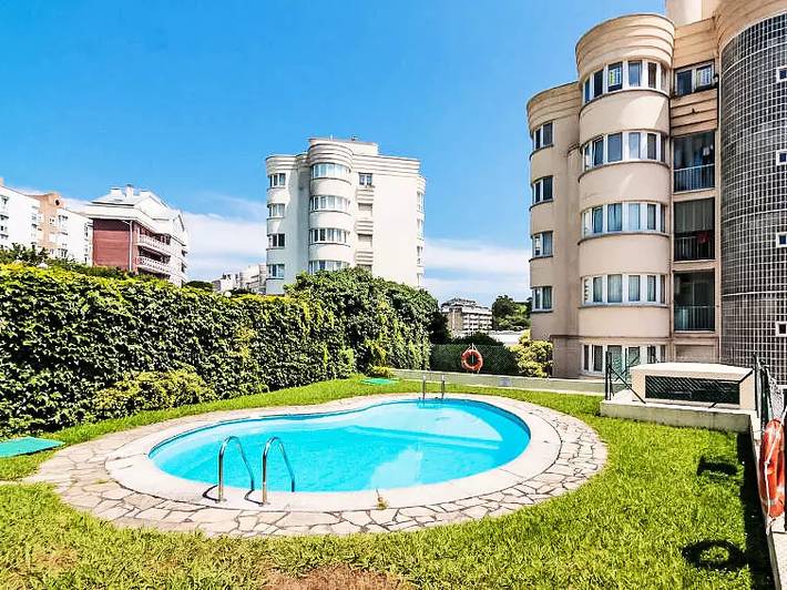 Apartamento de vacaciones para 4 personas, con Jardín y Piscina en Castro Urdiales