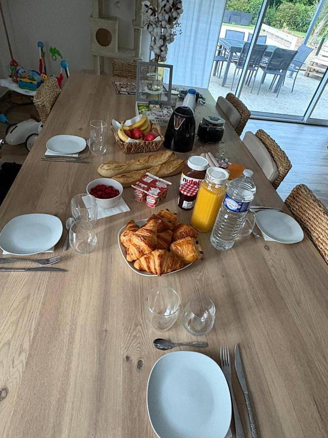 Location de vacances pour 2 personnes, avec piscine ainsi que vue et jardin à Neuville-sur-Sarthe - 3