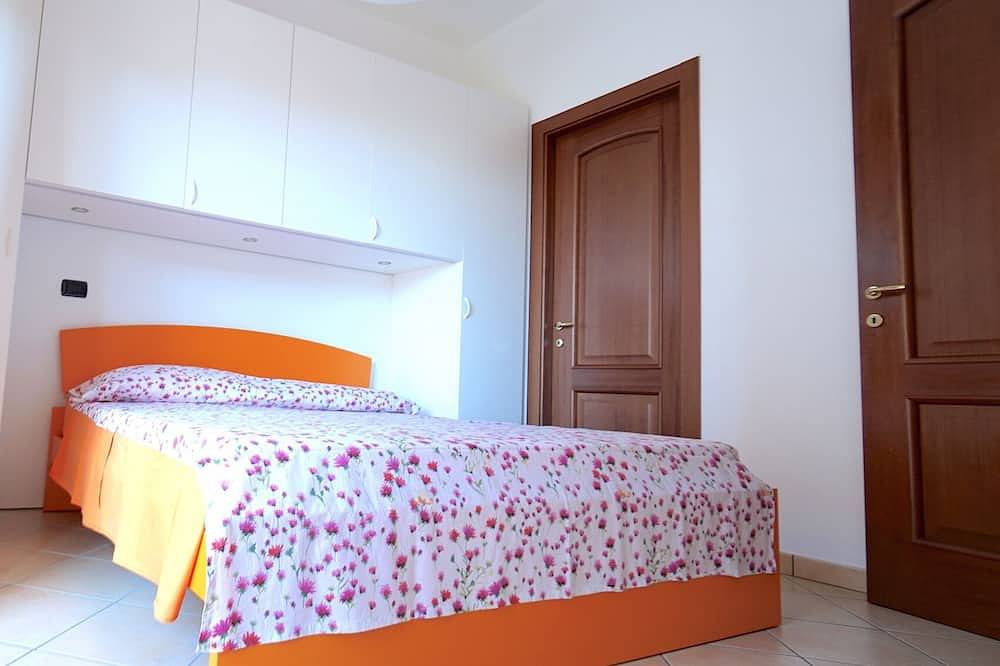 Entire apartment, Apartment 100 meters from the beaches and close to the center in Lavagna, Lavagna Municipality