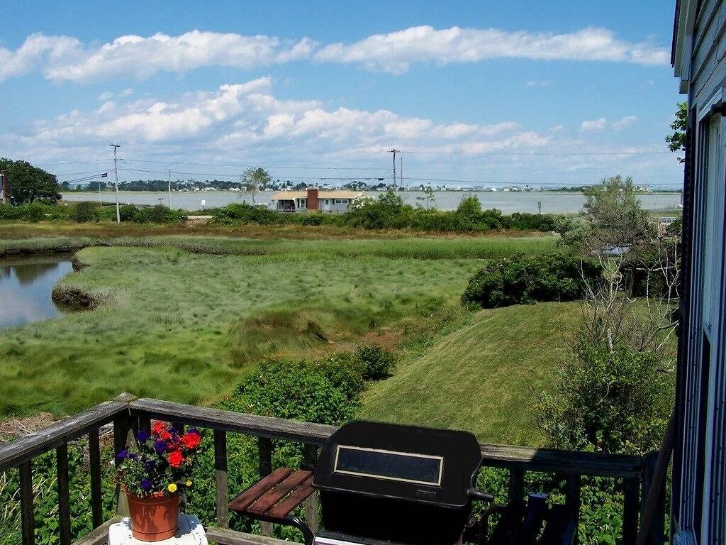 Ozean und den Pool in Fortunes Rocks Beach in Biddeford, York County