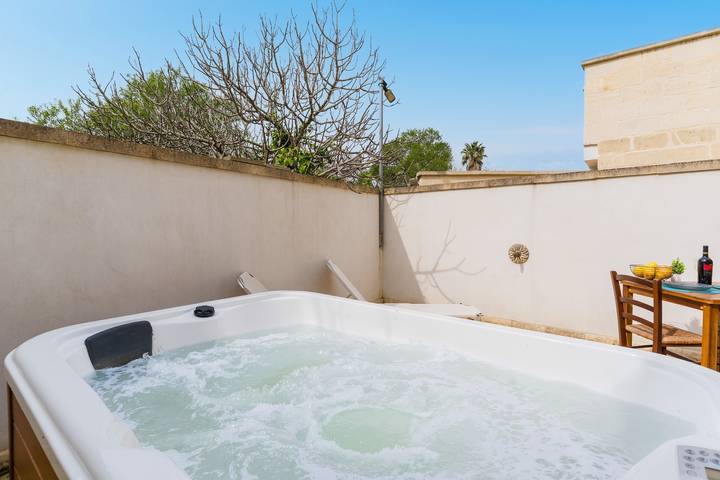 Corte Cochlea Lu Sciardinu Suite for 4 Guests in Cannole, Lecce Province