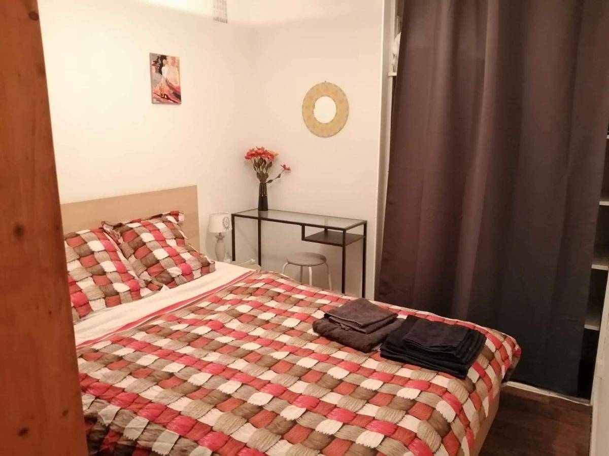 Appartement entier, One-Bedroom Apartment in Vitré, Fougères-Vitré