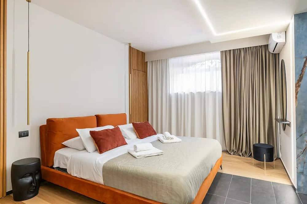 Beheizter Außenwhirlpool | Luxusvilla mit privatem Pool und Pinienwald in Partinico, Palermo Provinz