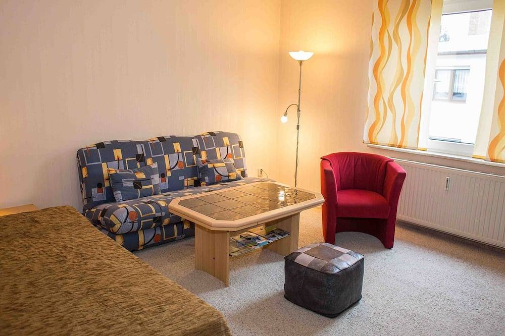 Entire apartment, Close to the Bauhaus I Holiday apartment Fischer I Sustainable living - Fewo Antje in Dessau, Dessau-Wörlitz Gartenreich