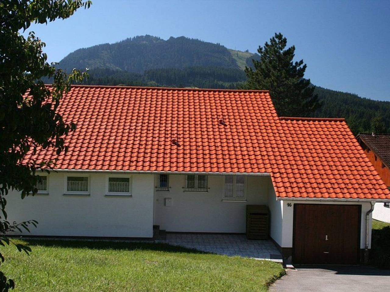 Ferienhaus Gamssteige im Feriendorf Reichenbach (G16) - Ferienhaus im Landhausstil mit großer Terrasse (G16) in Nesselwang, Bayerisch Schwaben