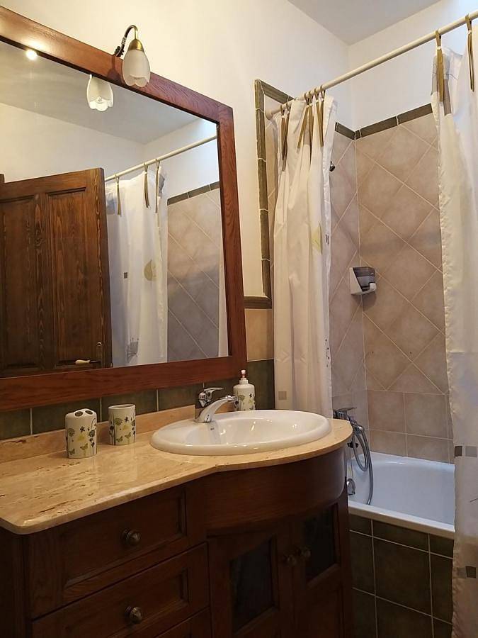 Casa rural para 8 personas, con Balcón además de Jacuzzi y Terraza en Valle de Tabladillo