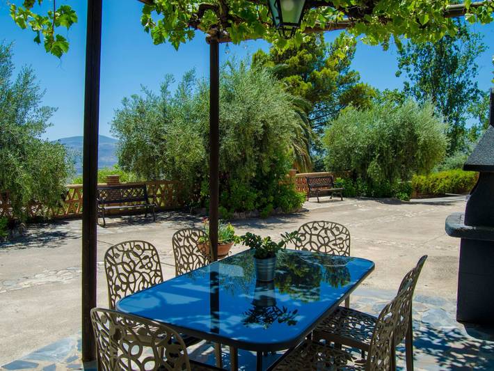 Casa rural para 8 personas, con piscina y jardín en Válor - 3