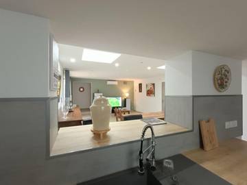 Gîte pour 6 personnes, avec piscine et terrasse à Pouilly-sous-Charlieu