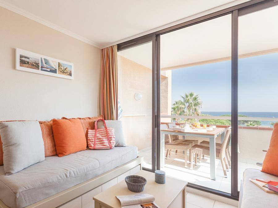 Pierre & Vacances Résidence L'Anse de Pramousquier - Wohnung 4 personen - - 1 Schlafzimmer - Terrasse oder Balkon - Meerblick - Südlage in Pramousquier, Le Lavandou