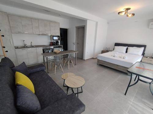 Ganze Wohnung, Deluxe Σουίτα δίπλα στη Θάλασσα Mfd Luxury Apartments in Euböa