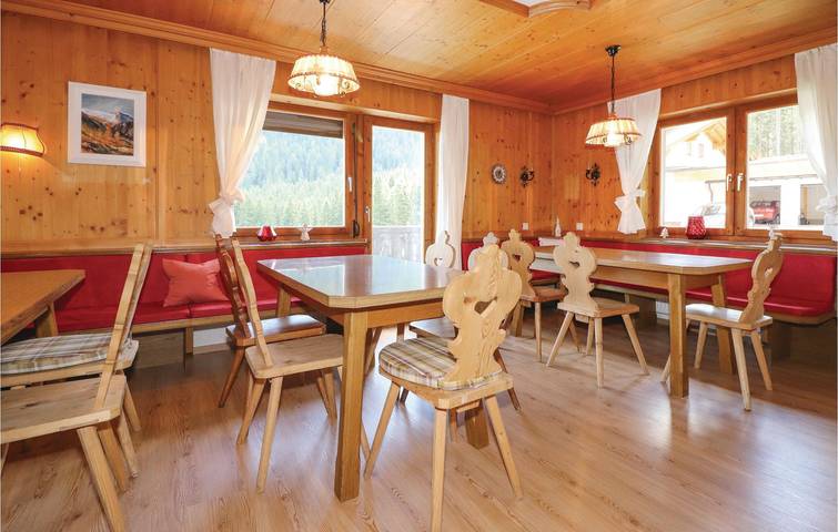 Wohnung mit Bergblick, Parkplatz und Terrasse in Stubaier Alpen, Sankt Sigmund im Sellrain