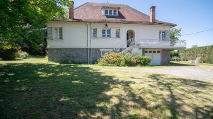 Gîte pour 6 personnes, avec piscine, animaux acceptés à Payzac (Dordogne)
