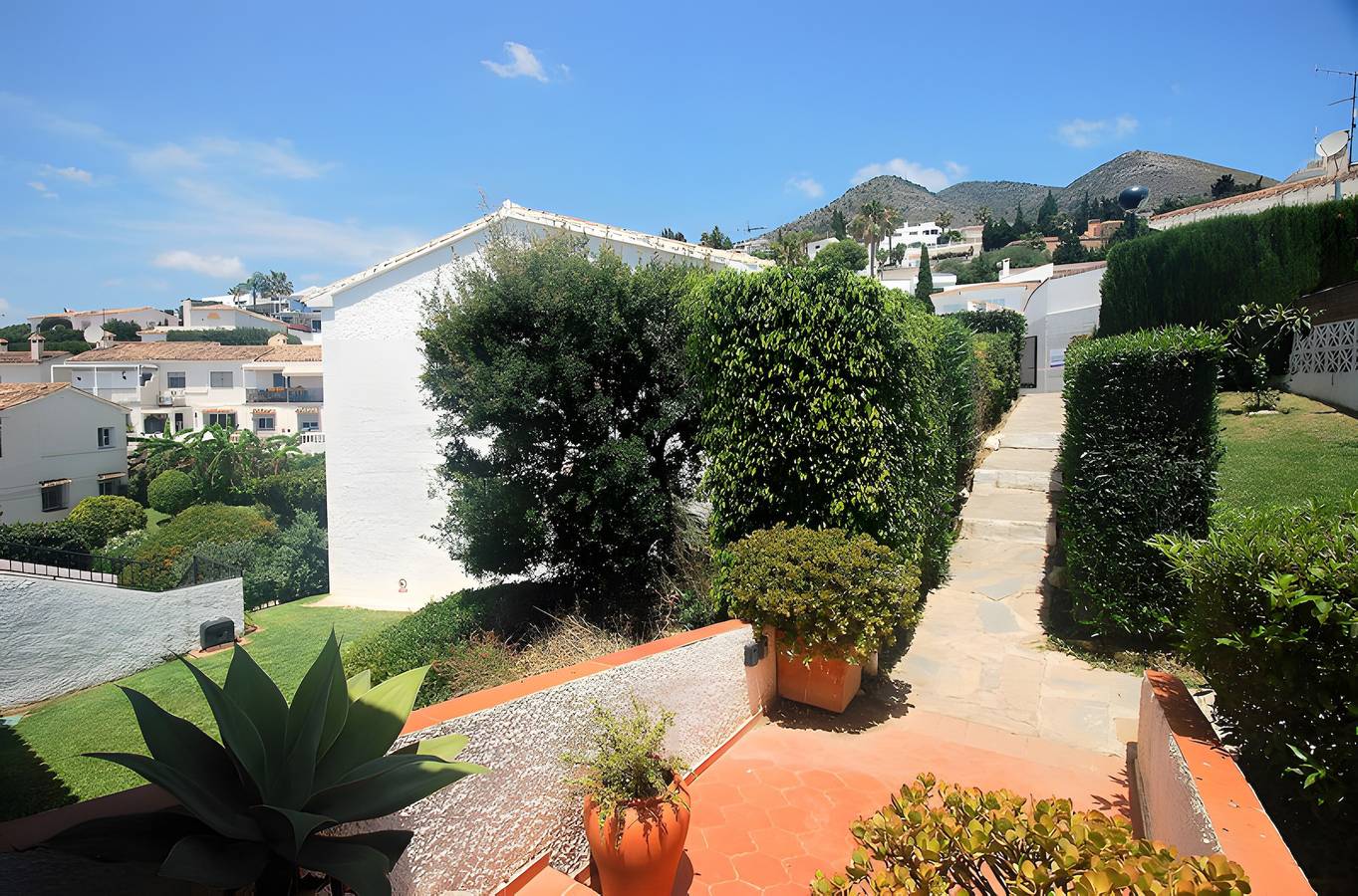 Ferienhaus 'Lavanda' mit Meerblick, Wlan und Klimaanlage in Torremar, Malaga