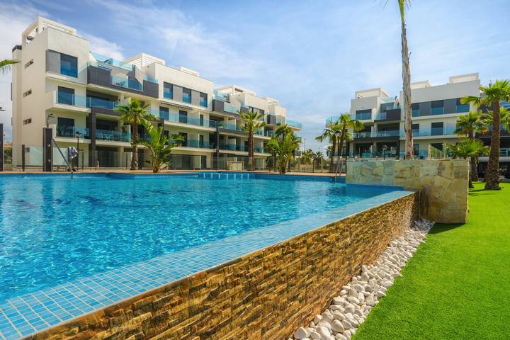 Apartament wakacyjny dla 4 osób, z taras i basen w Guardamar del Segura