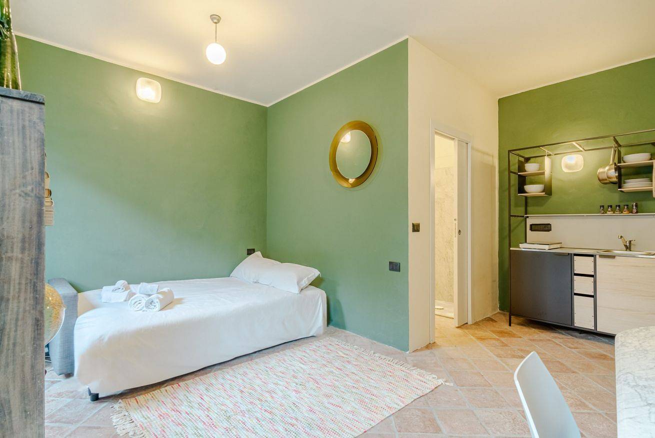 Apartamento entero, Guesthost - Romantic Getaway Cozy Apt with Terrace in Turín, Provincia de Torino